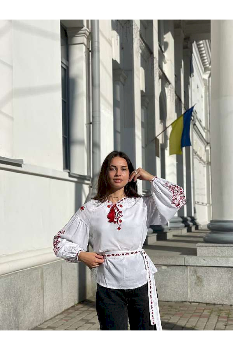 Біла вишиванка Квітучий сад